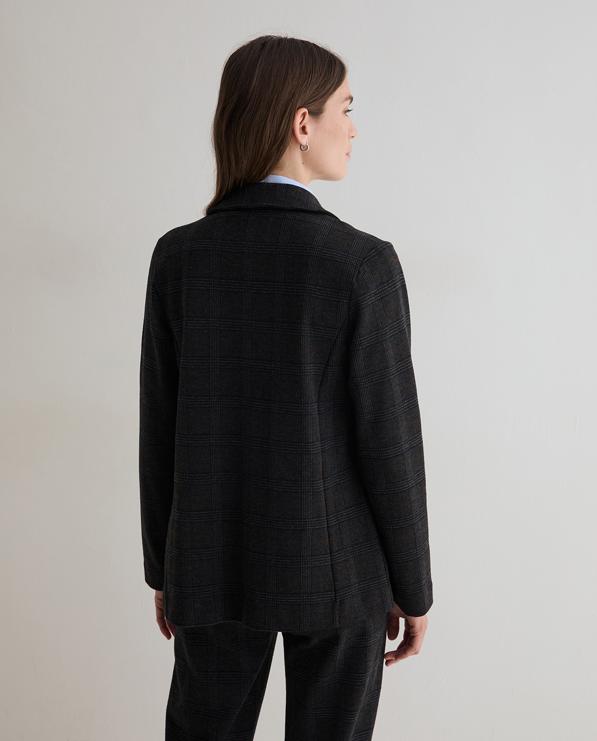 Americana de punto jacquard con estampado cuadros, vista frontal con detalle del tejido 5