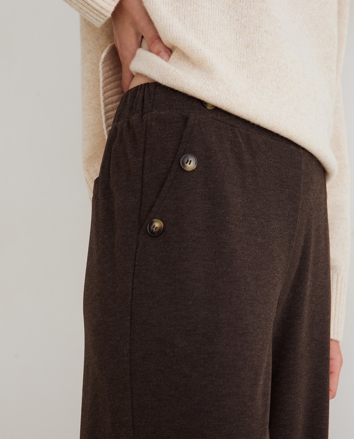 WIDE-LEG KNIT TROUSERS