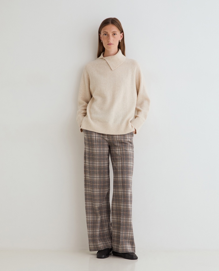 Wide-leg trousers in multicolour checks, front view with jacquard fabric detail