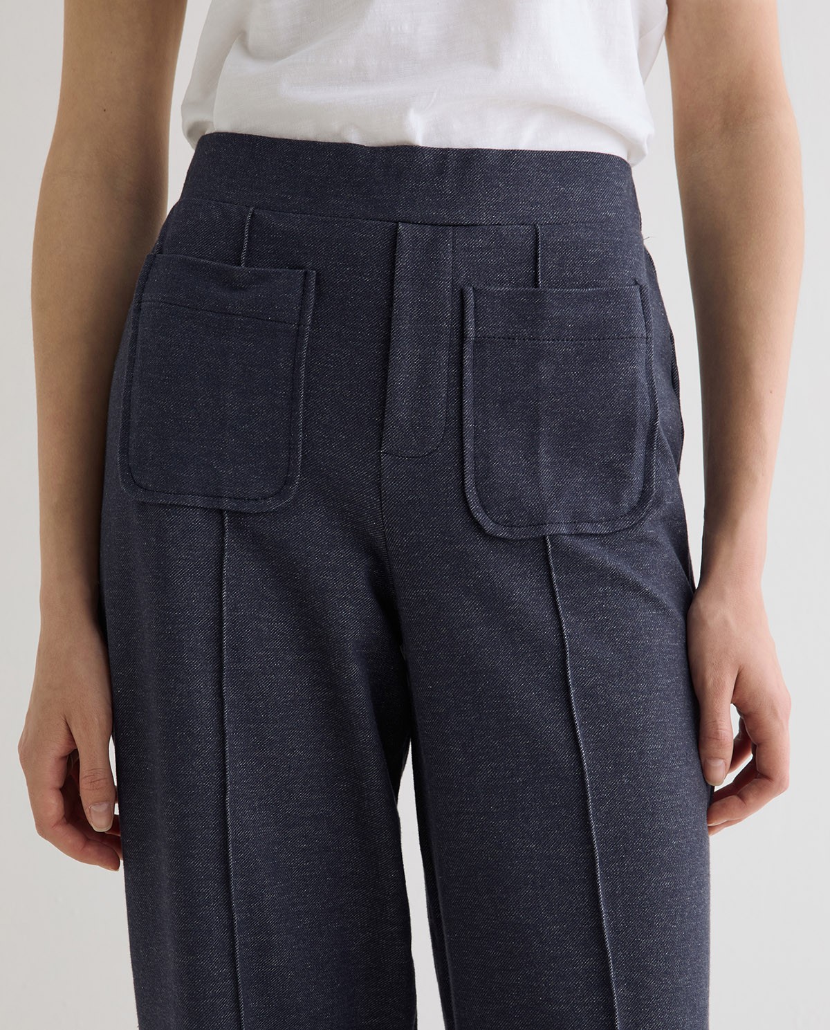 Pantalón punto efecto denim en color índigo 3