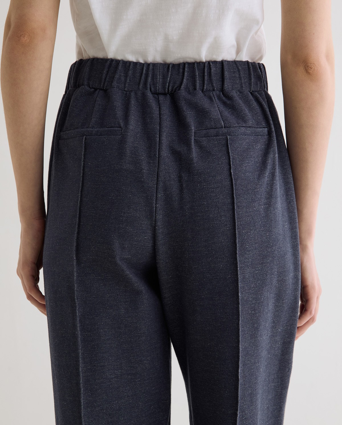 Pantalón punto efecto denim en color índigo 5
