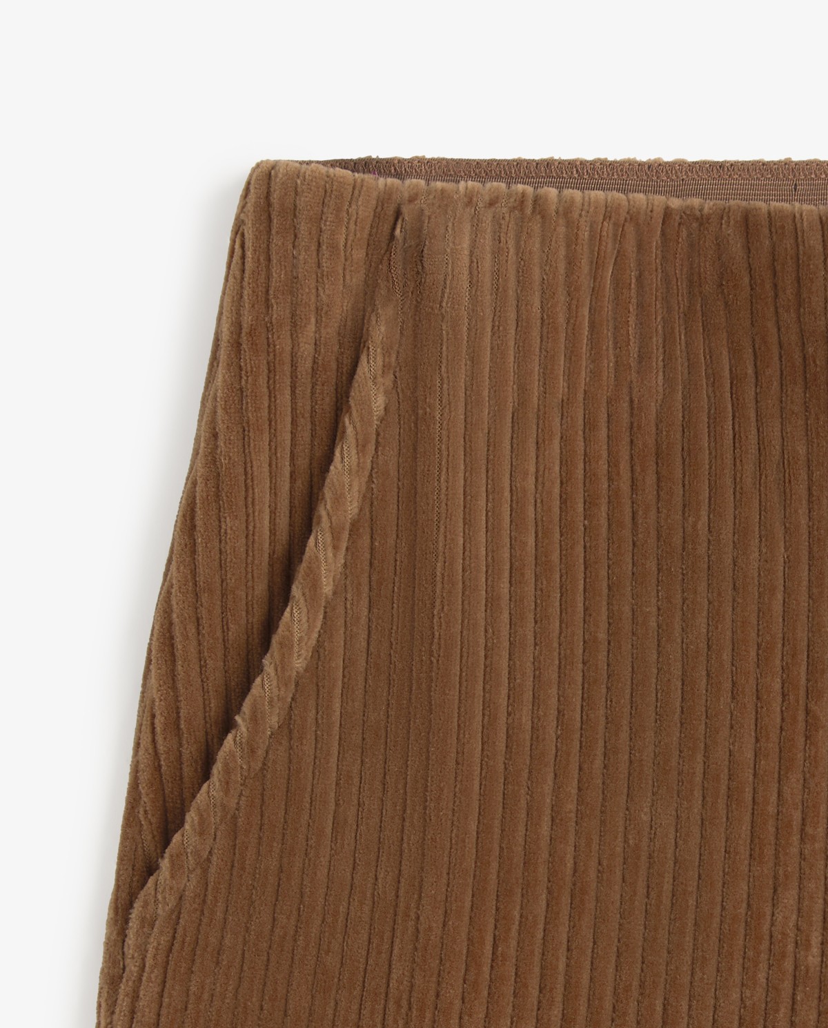 Camel wide-leg corduroy trousers, front view with corduroy fabric detail 7
