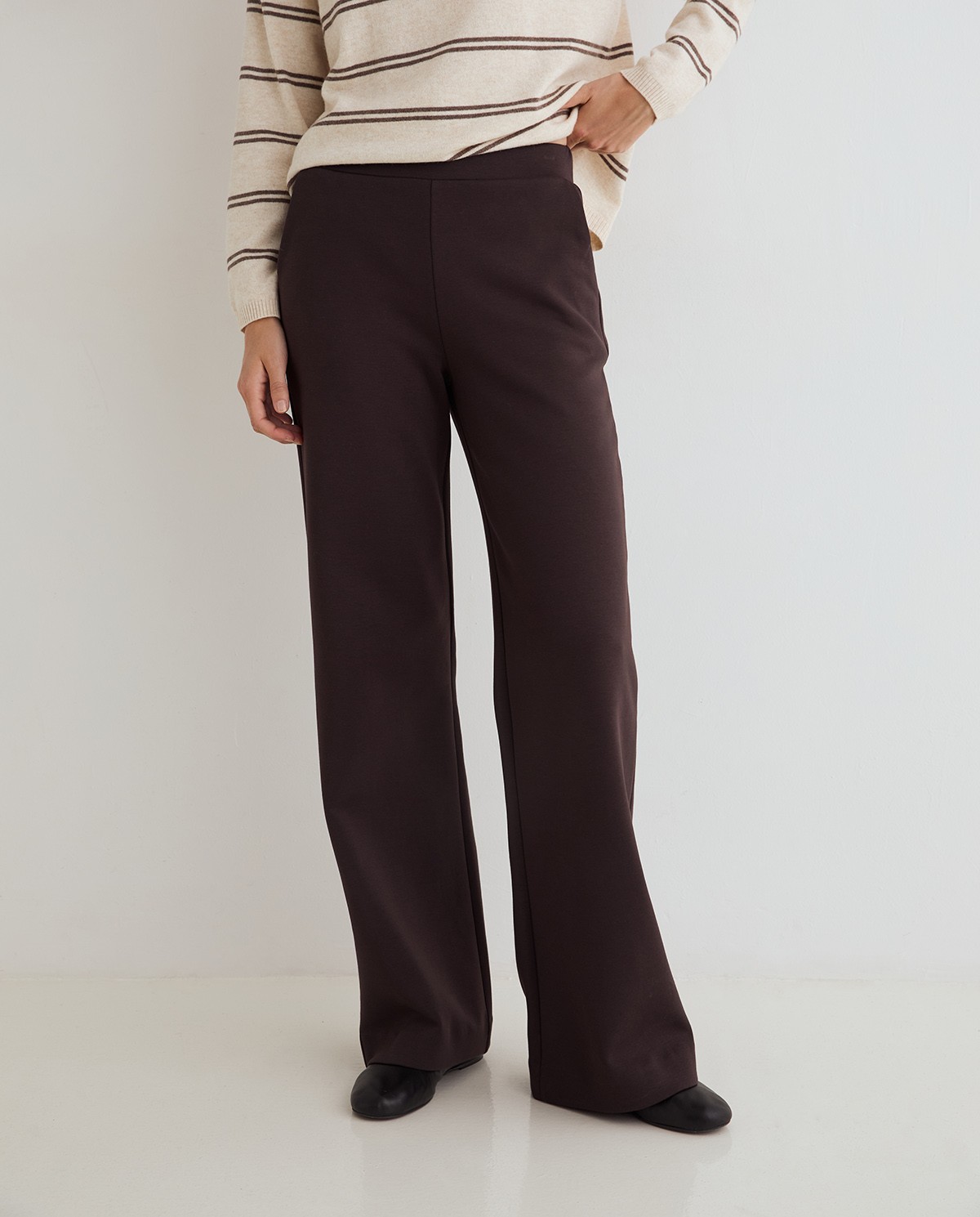 Pantalón ancho de punto marrón oscuro 2