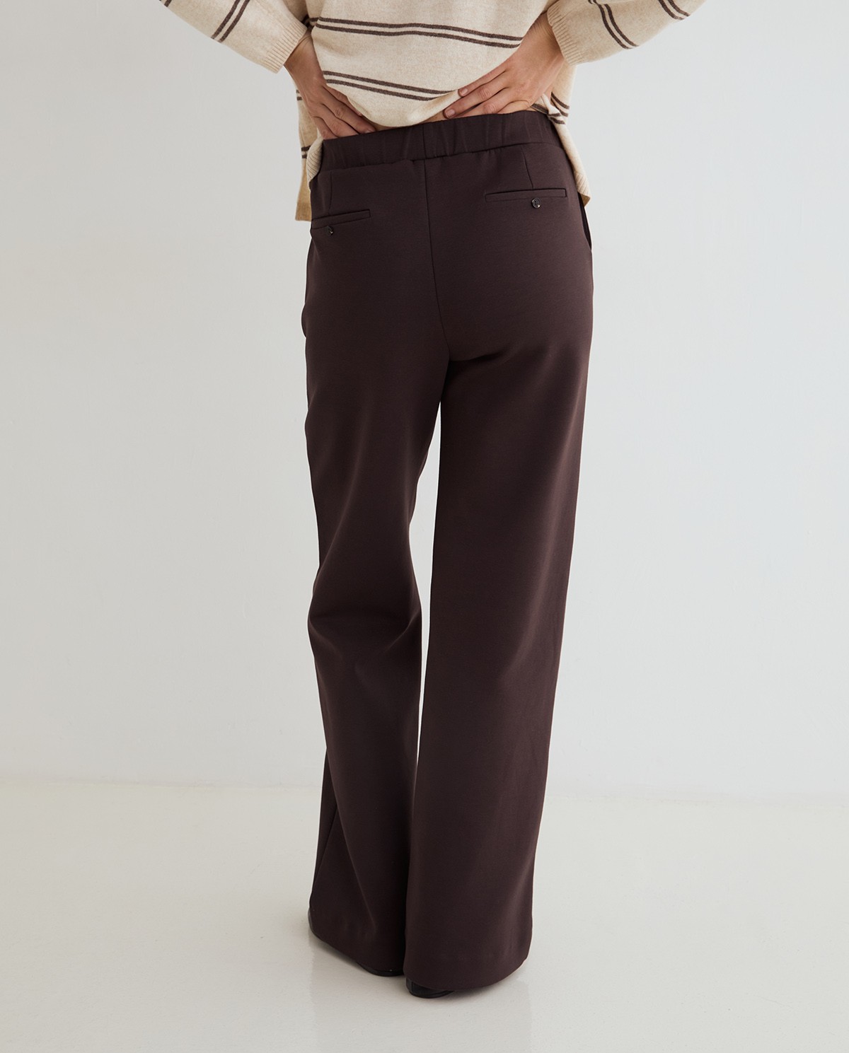 Pantalón ancho de punto marrón oscuro 3