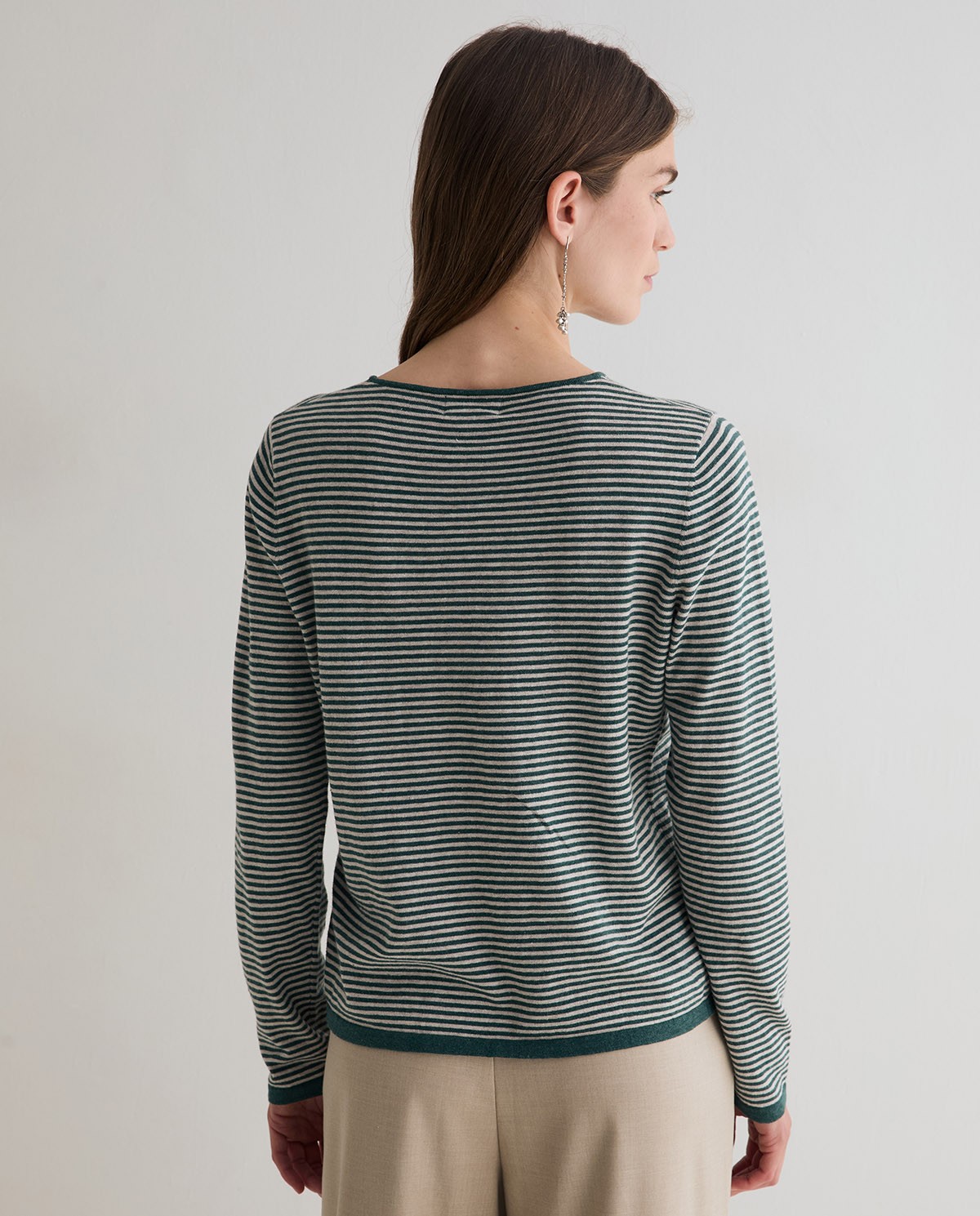 Jersey de rayas de punto fino en verde y beige 5