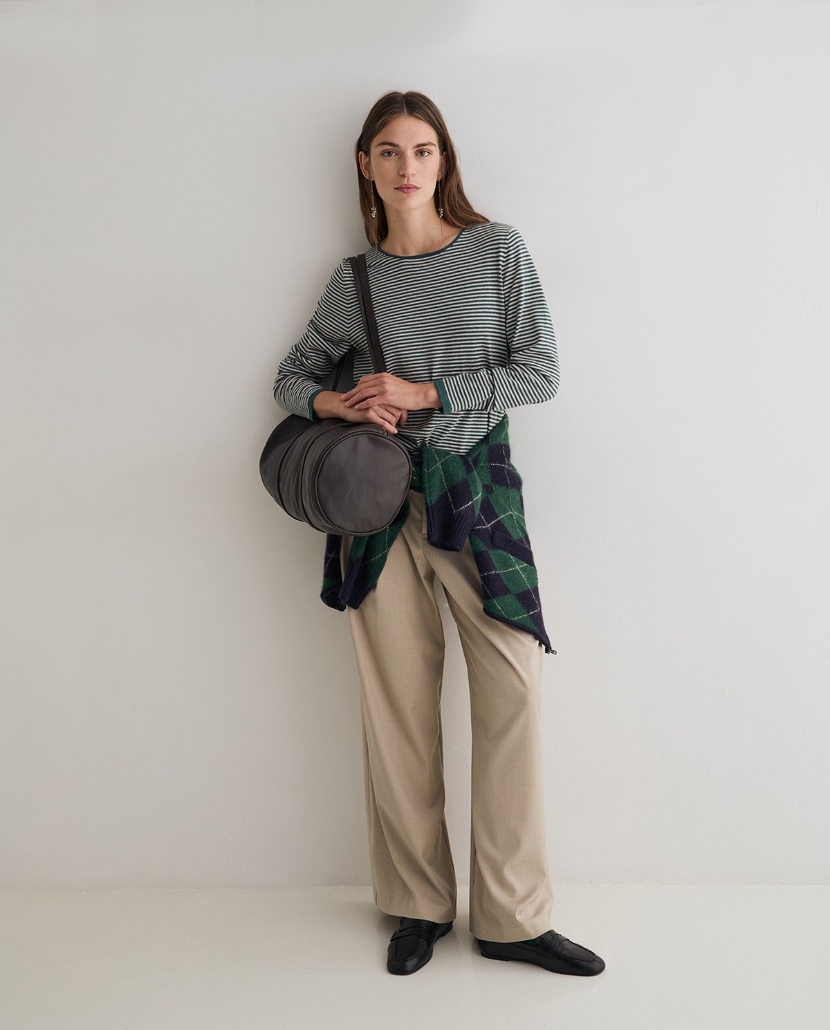 Jersey de rayas de punto fino en verde y beige 6