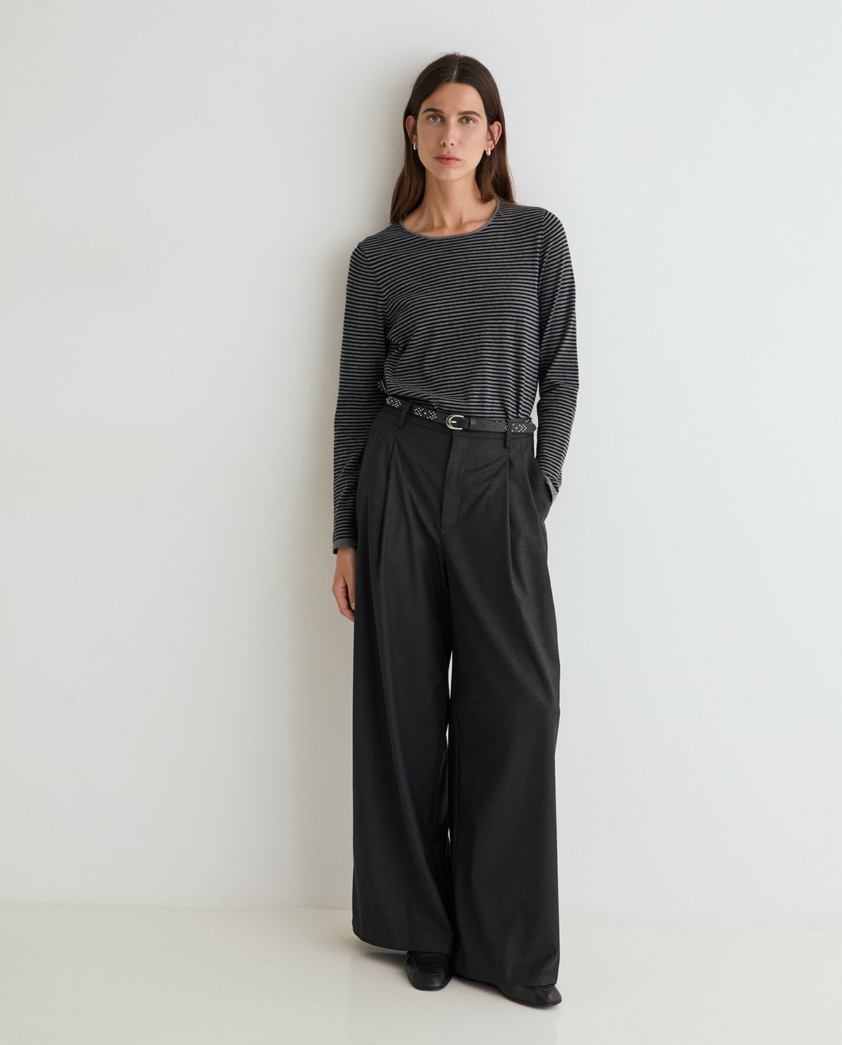 Jersey de rayas de punto fino en gris y negro 6