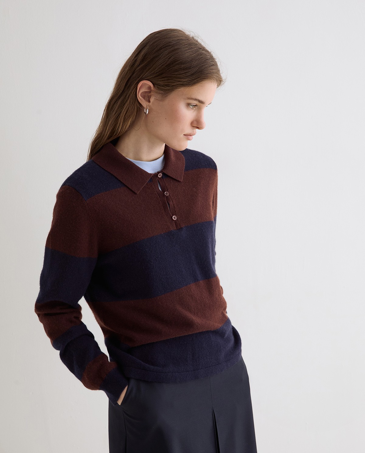 Jersey polo de punto fino a rayas azul oscuro y marrón 3