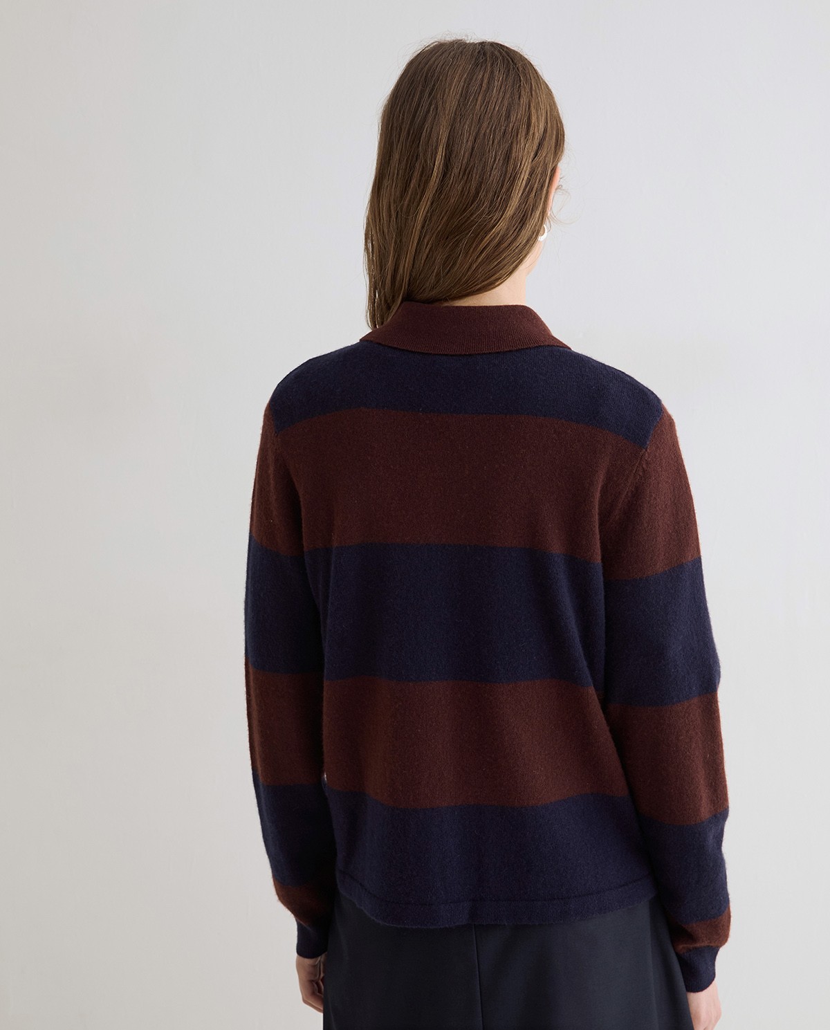 Jersey polo de punto fino a rayas azul oscuro y marrón 4