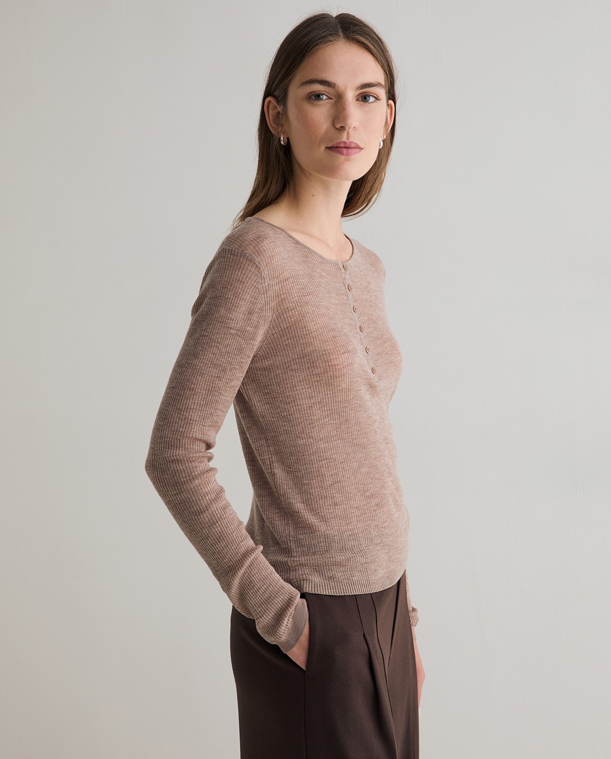 Jersey fino de canalé marrón claro 2