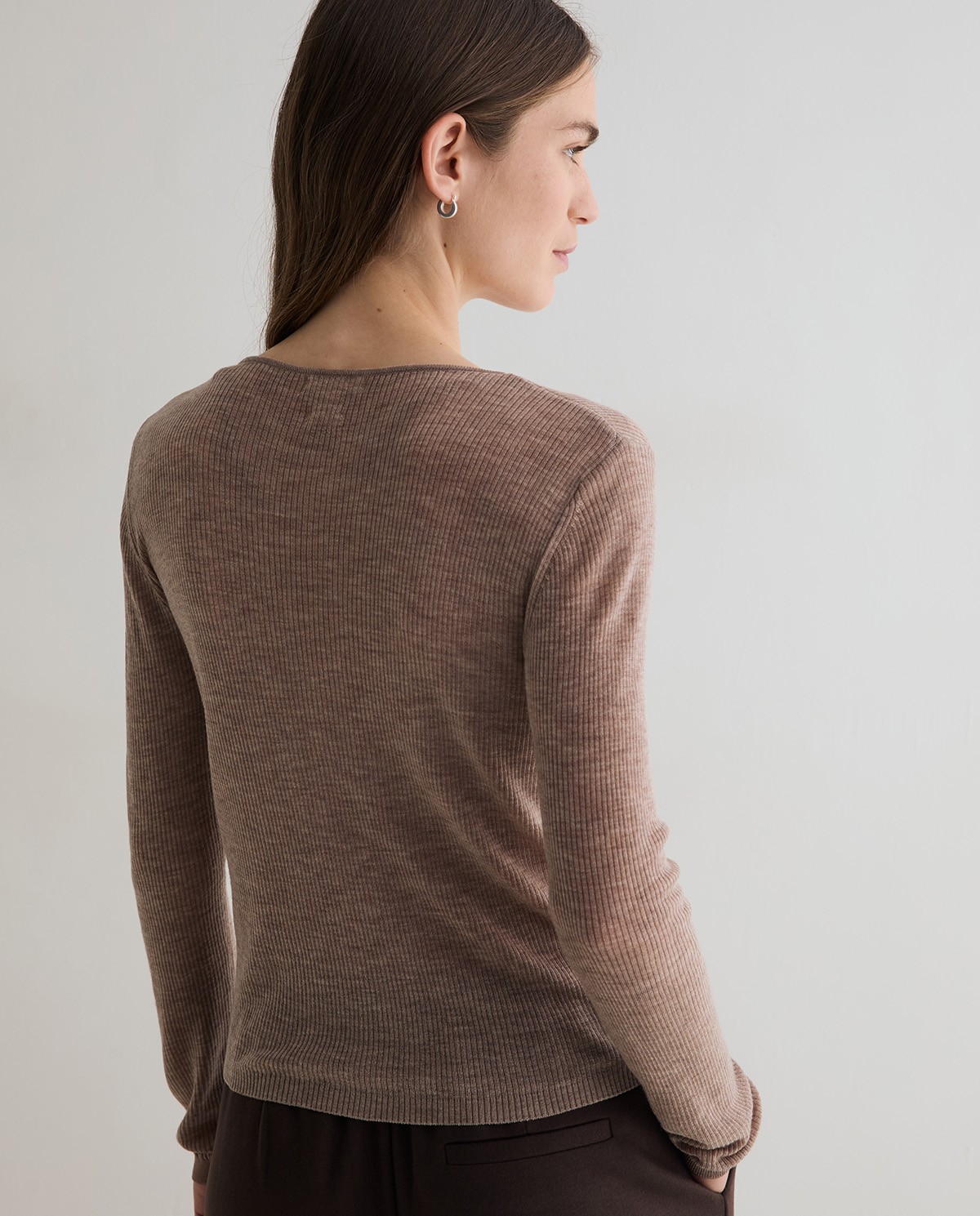 Jersey fino de canalé marrón claro 3