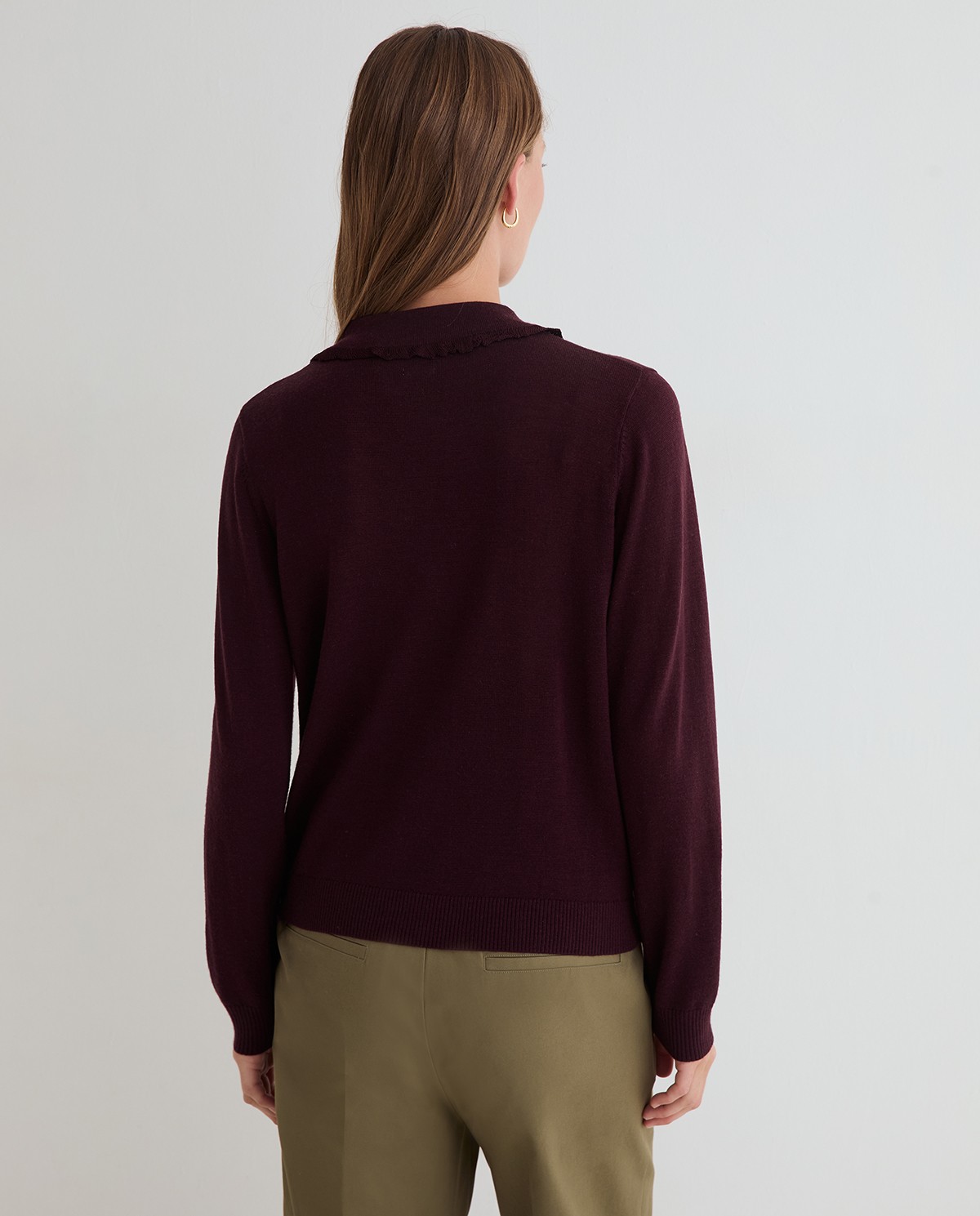 Jersey fino con cuello volante granate oscuro 4