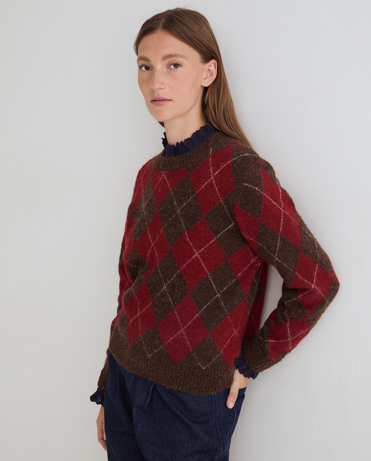 Jersey de rombos marrón y rojo 2