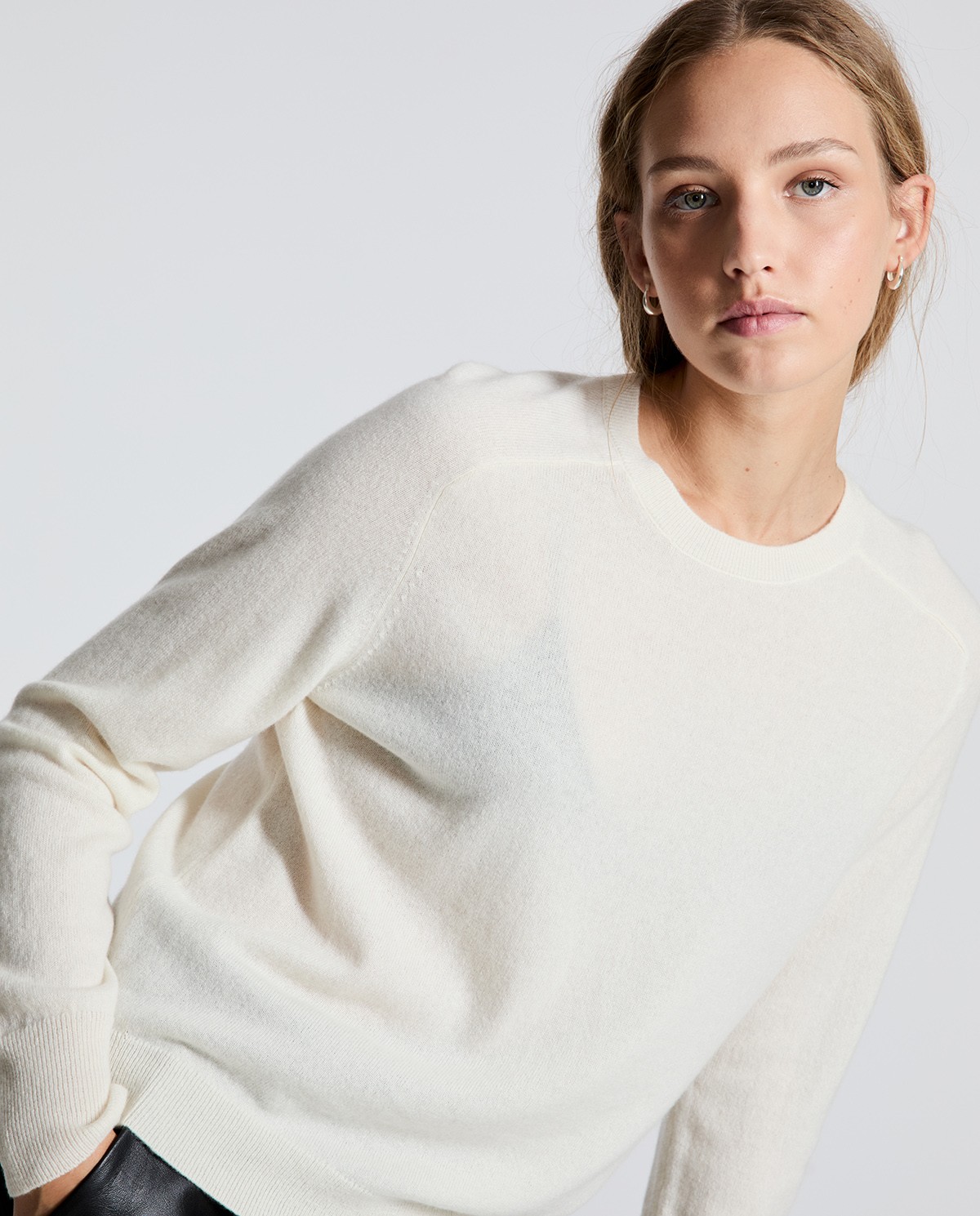 Jersey de cashmere cuello redondo crudo 3