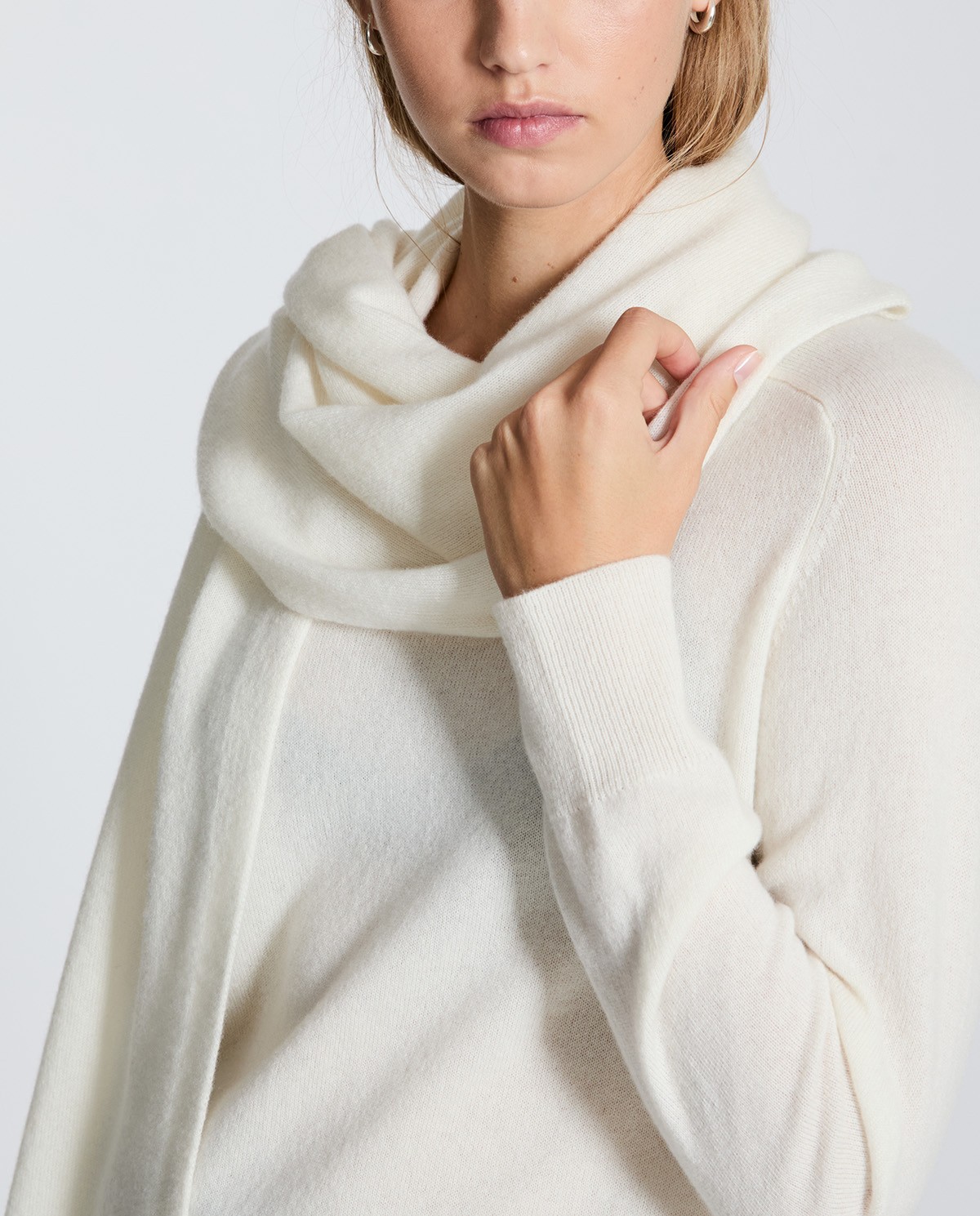 Jersey de cashmere cuello redondo crudo 5