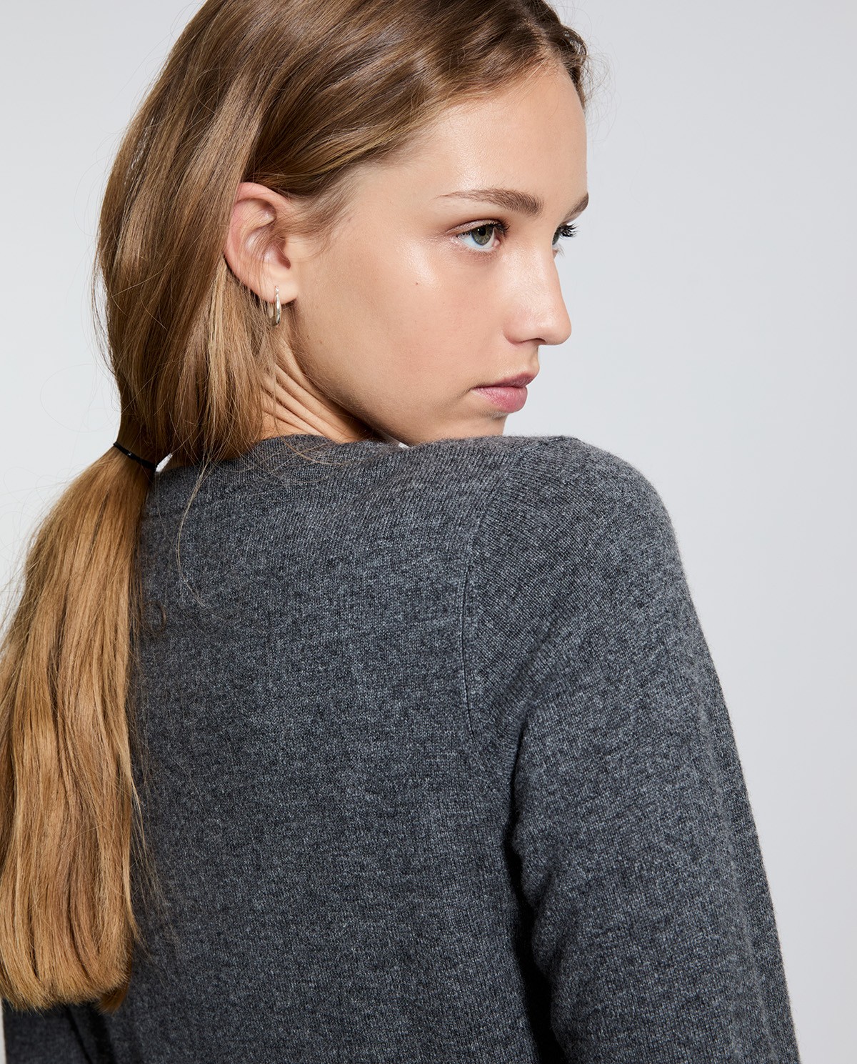Cárdigan de cashmere gris 4
