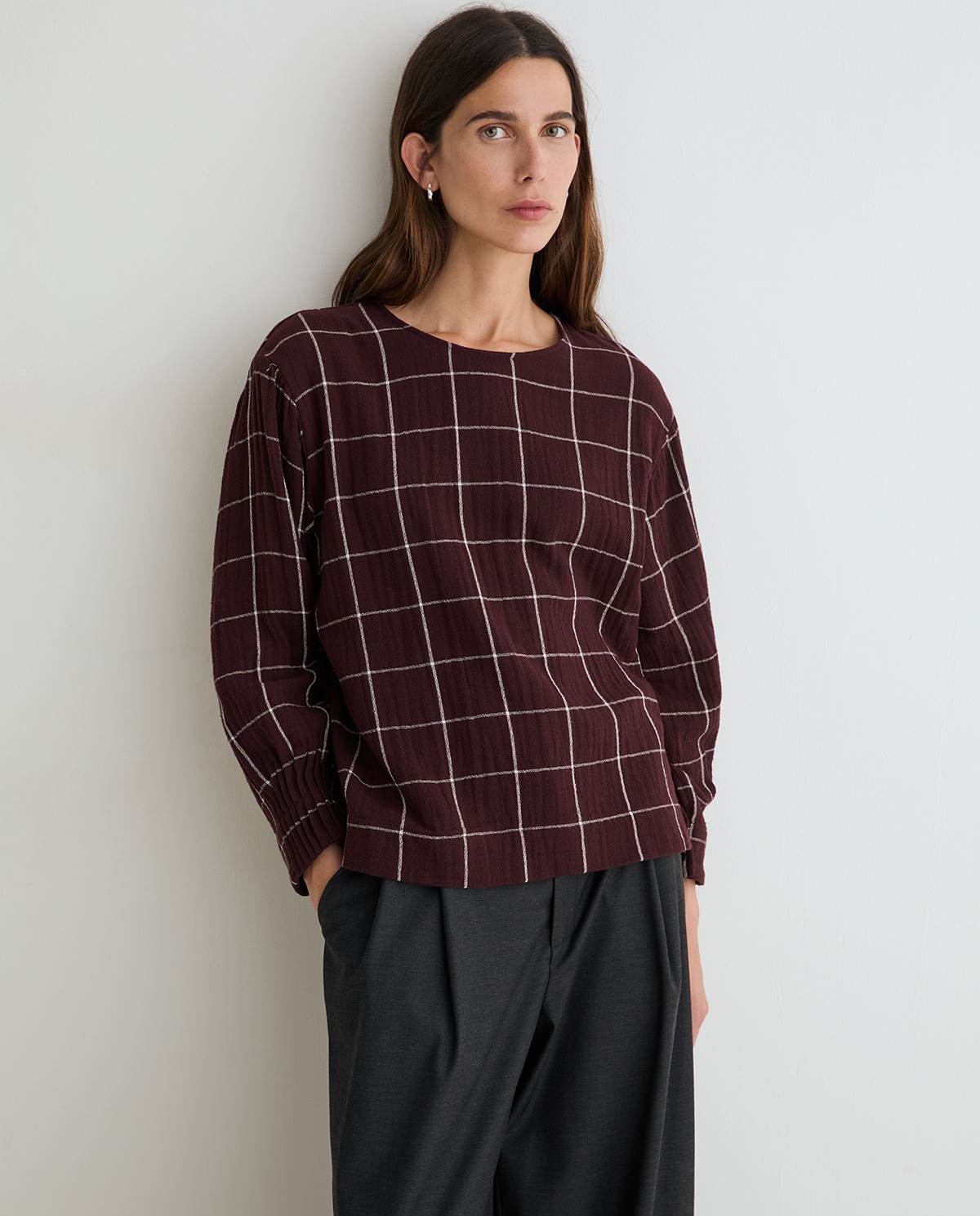 CAMISA DE CUADROS CON PAÑUELO
