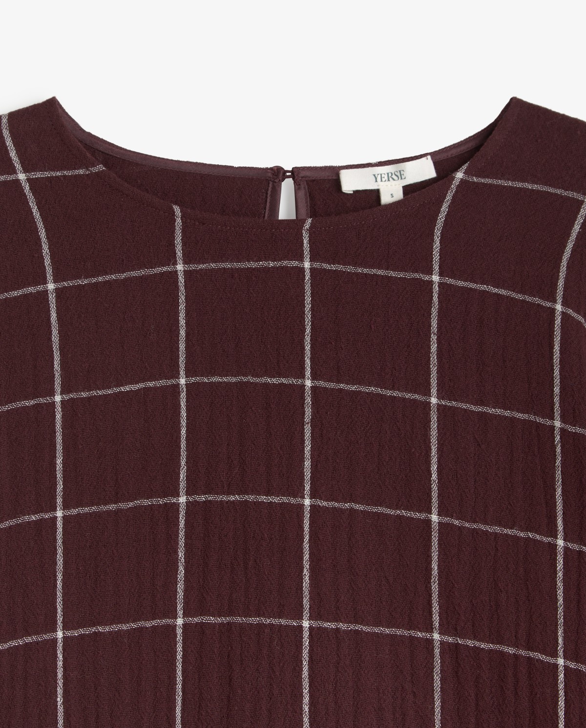 CAMISA DE CUADROS CON PAÑUELO