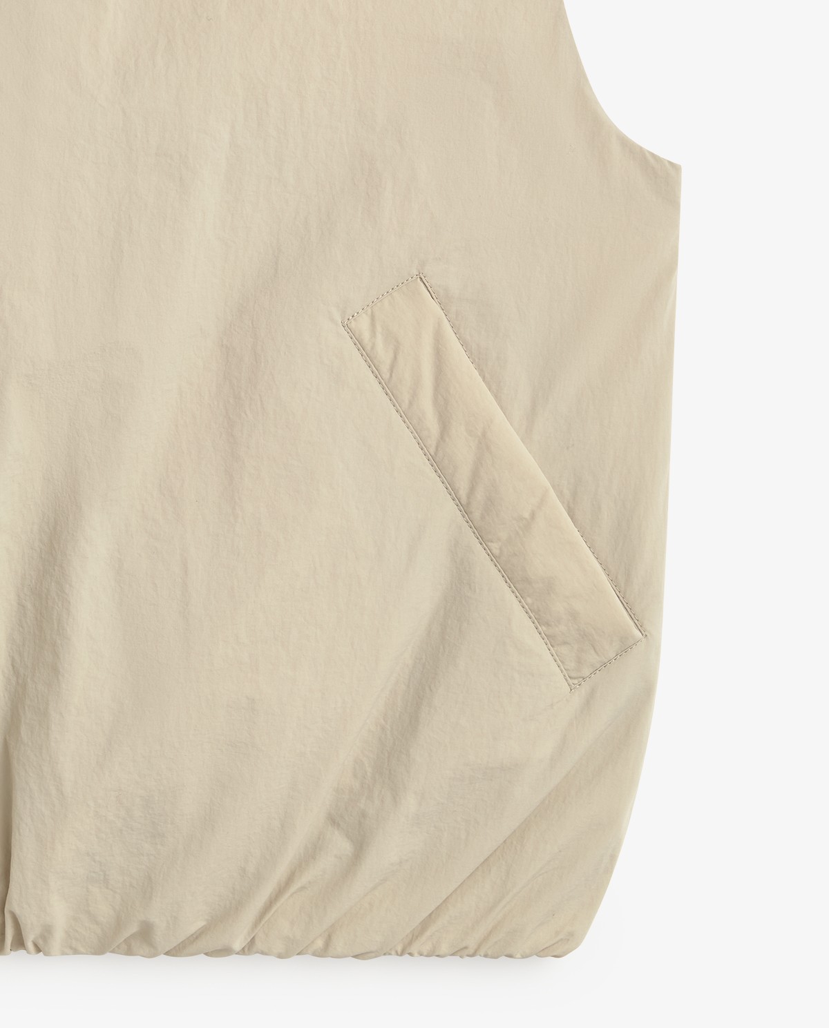 Chaleco water repellent en color beige 6