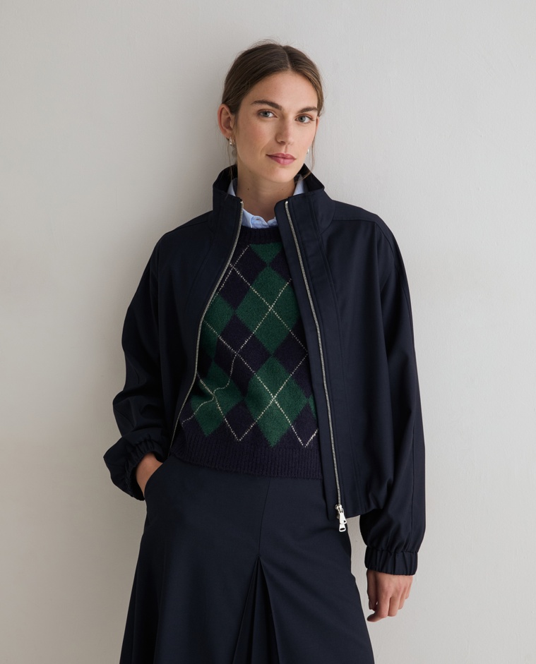 Chaqueta bomber en color azul marino