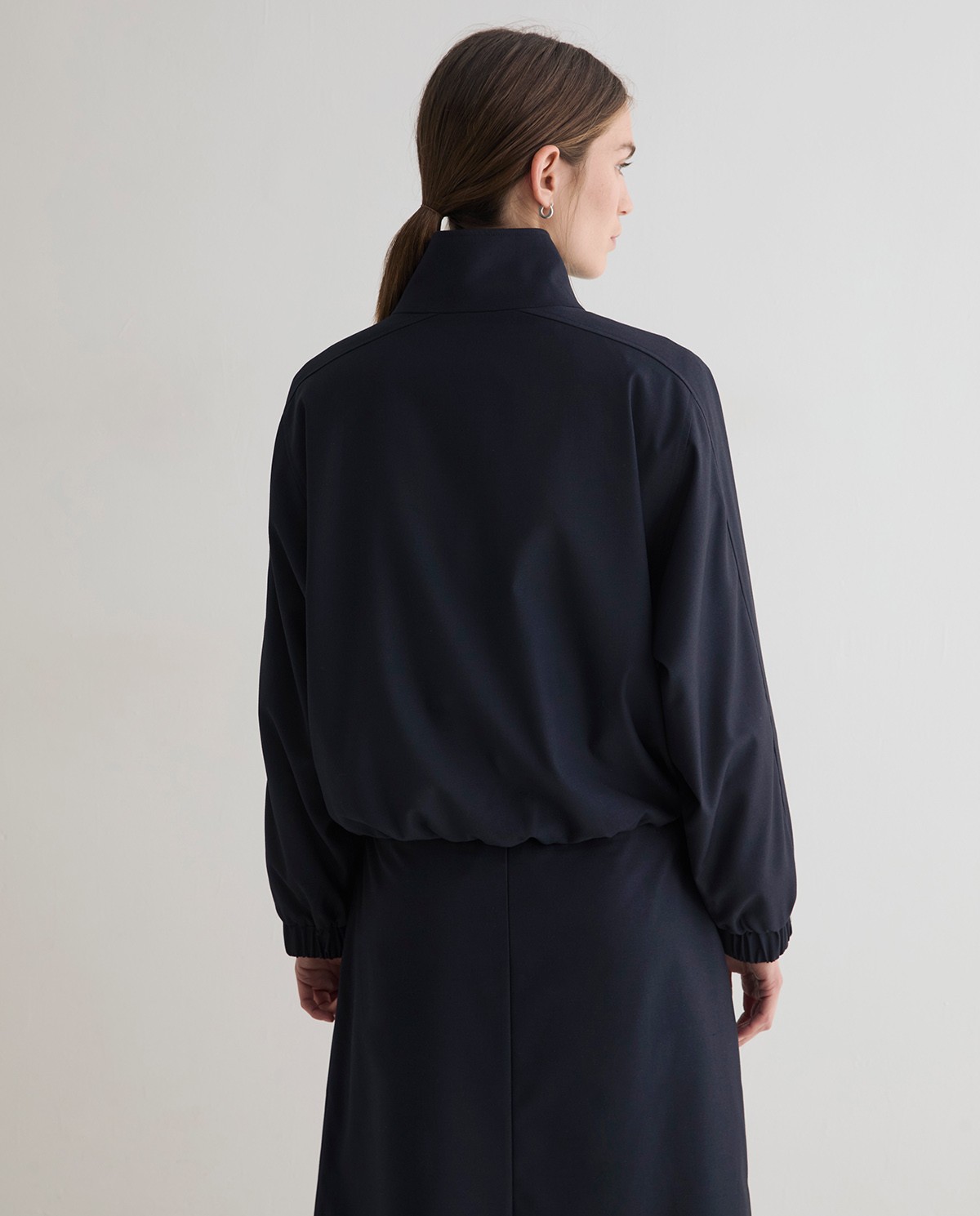 Chaqueta bomber en color azul marino 5