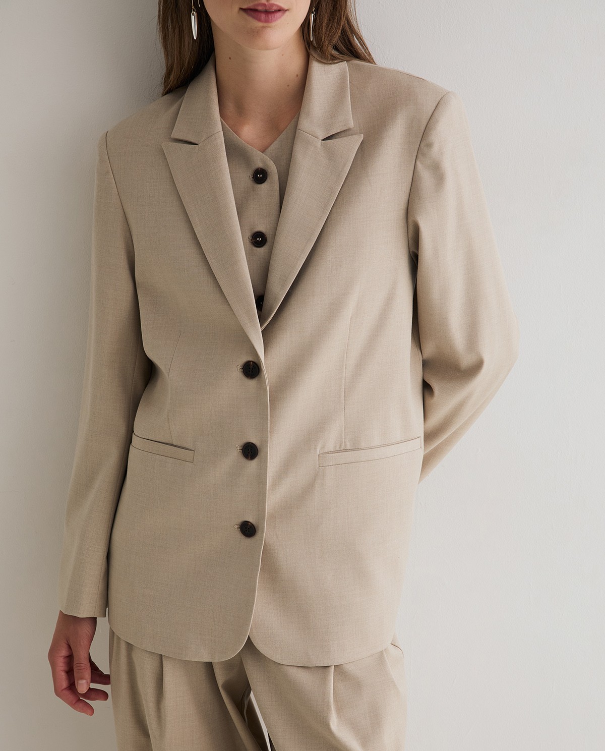 Americana de traje en beige 7