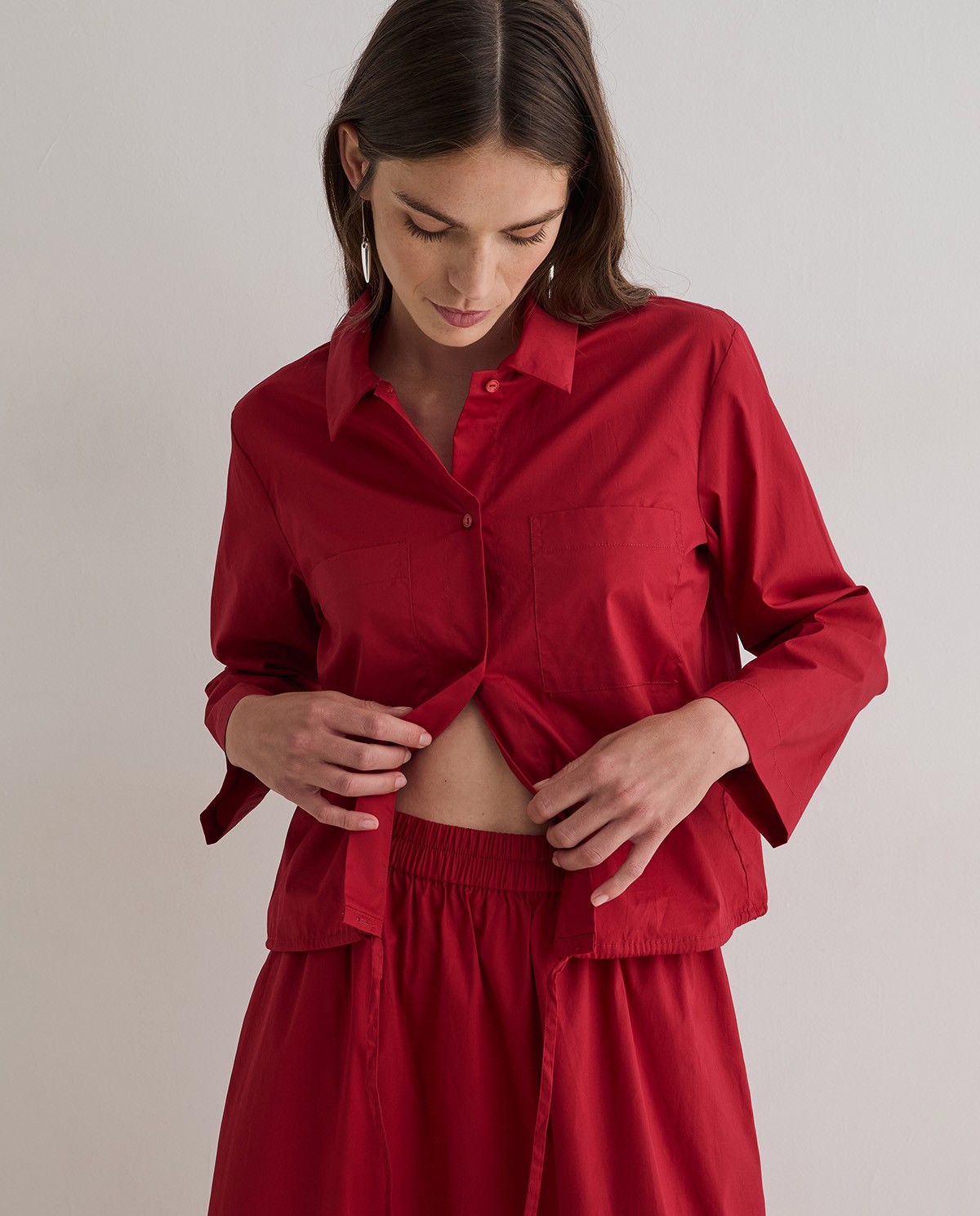 Camisa popelin en color rojo 3