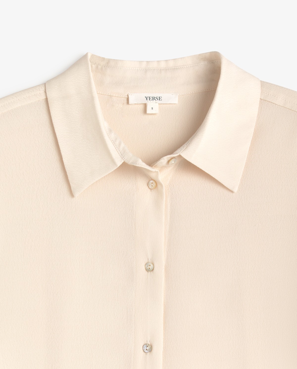 Flowy crepe shirt in ecru 6