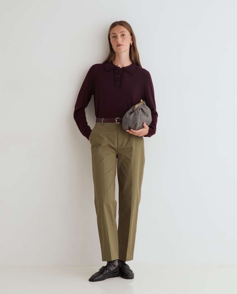 Pantalón chino recto de algodón en verde khaki