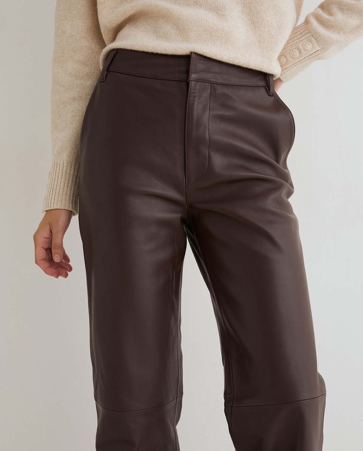 Women's straight leather trousers in chocolate 1