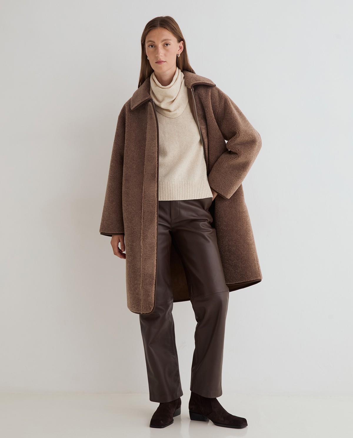 Women's straight leather trousers in chocolate 5