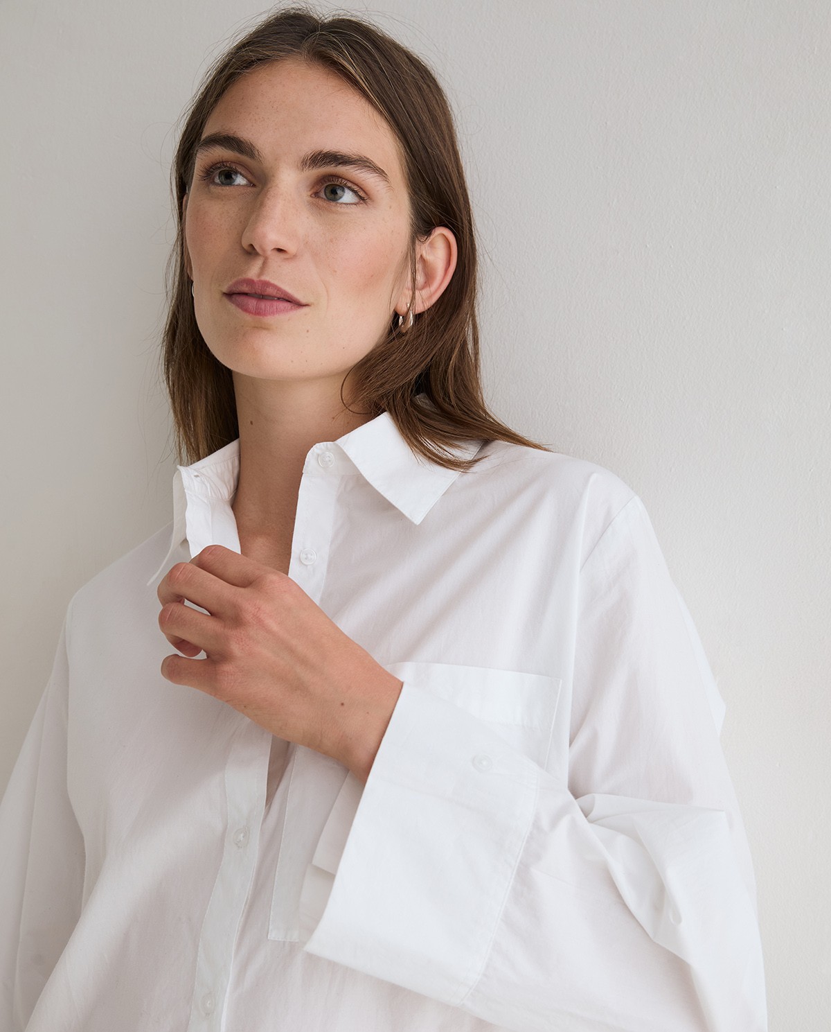 Camisa oversize de popelín en color blanco 1