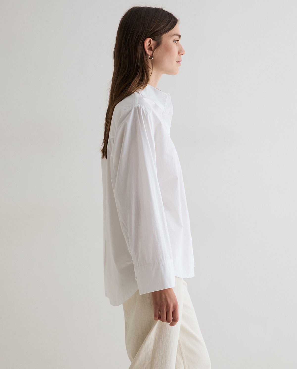 Camisa oversize de popelín en color blanco 3