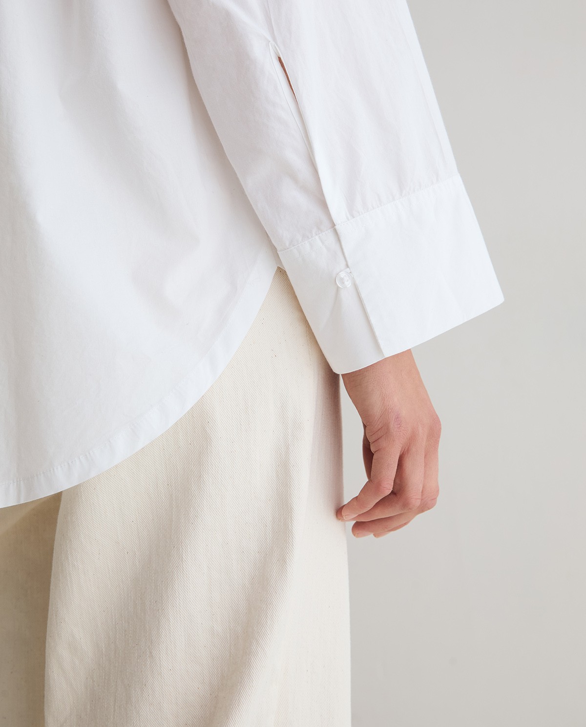 Camisa oversize de popelín en color blanco 5