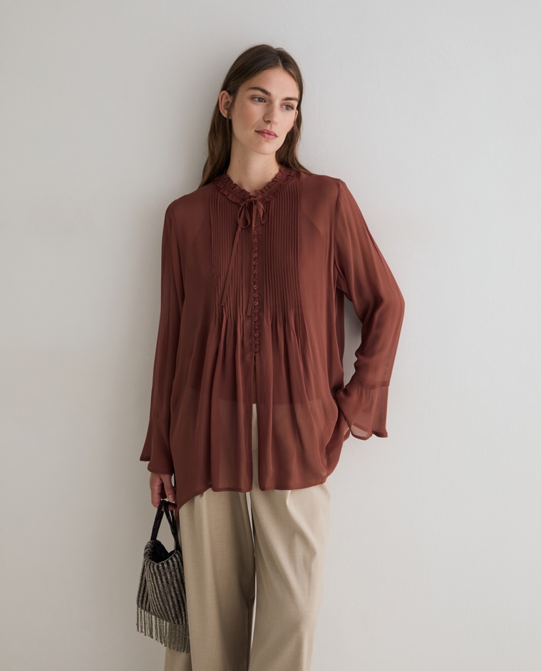 Camisa plissada en color xocolata