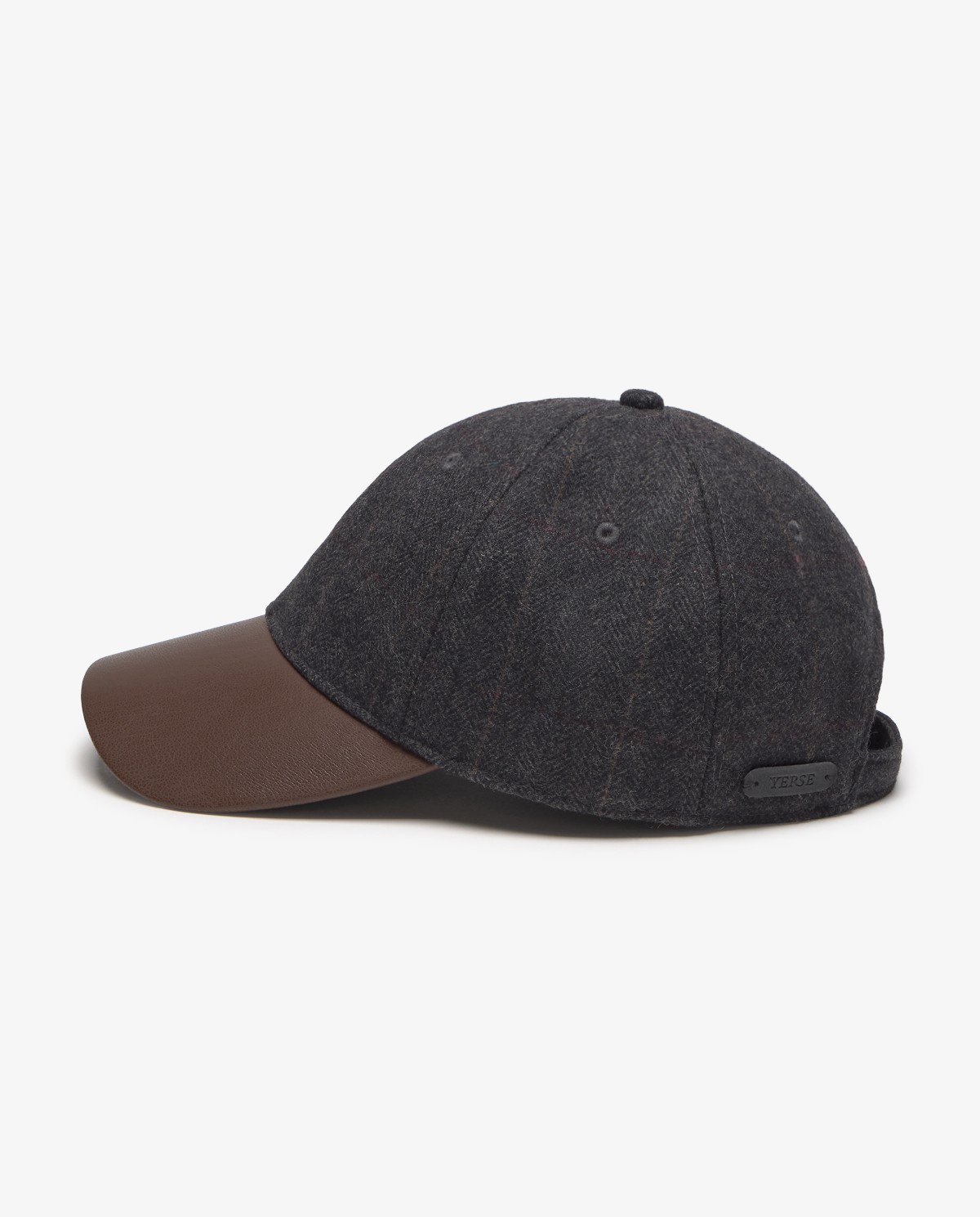Women's check hat with faux-leather visor 3