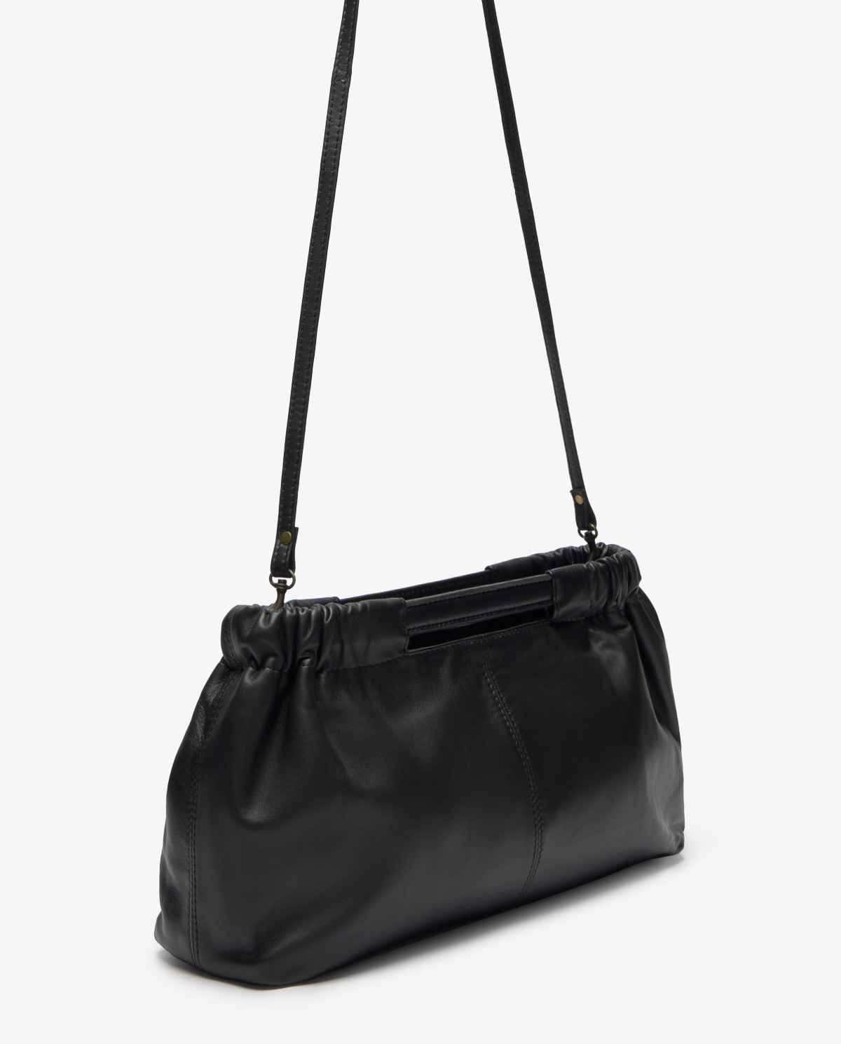 Bolso piel fruncido en color negro 1