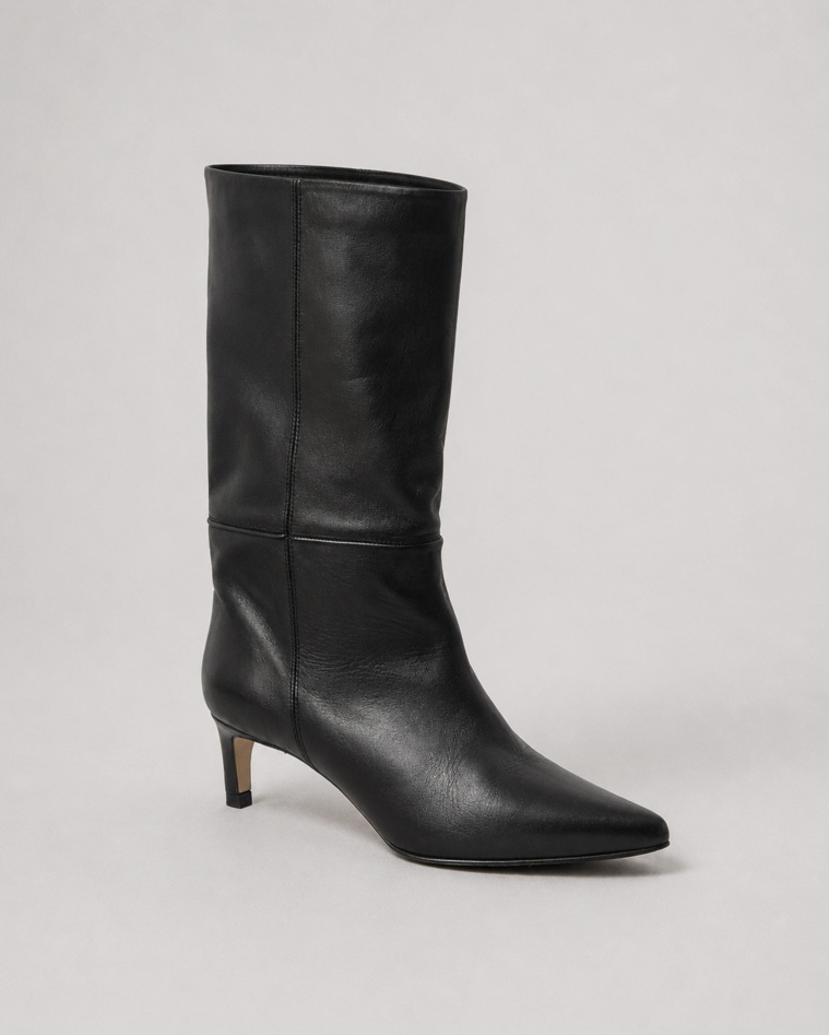 Bota de piel de media caña en negro