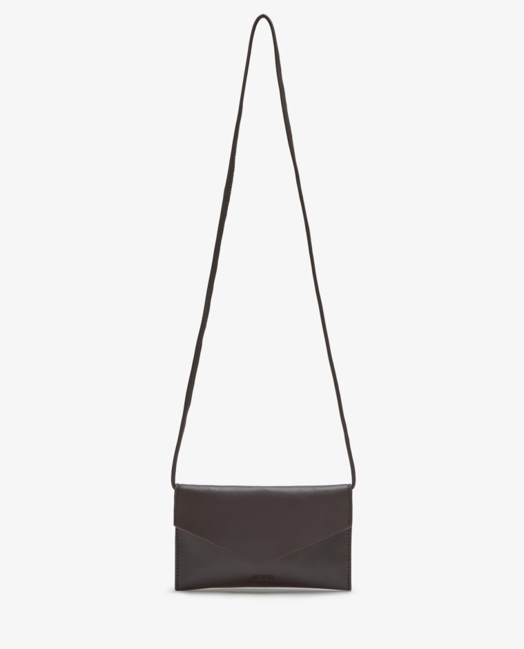 Bolso monedero de piel en color chocolate