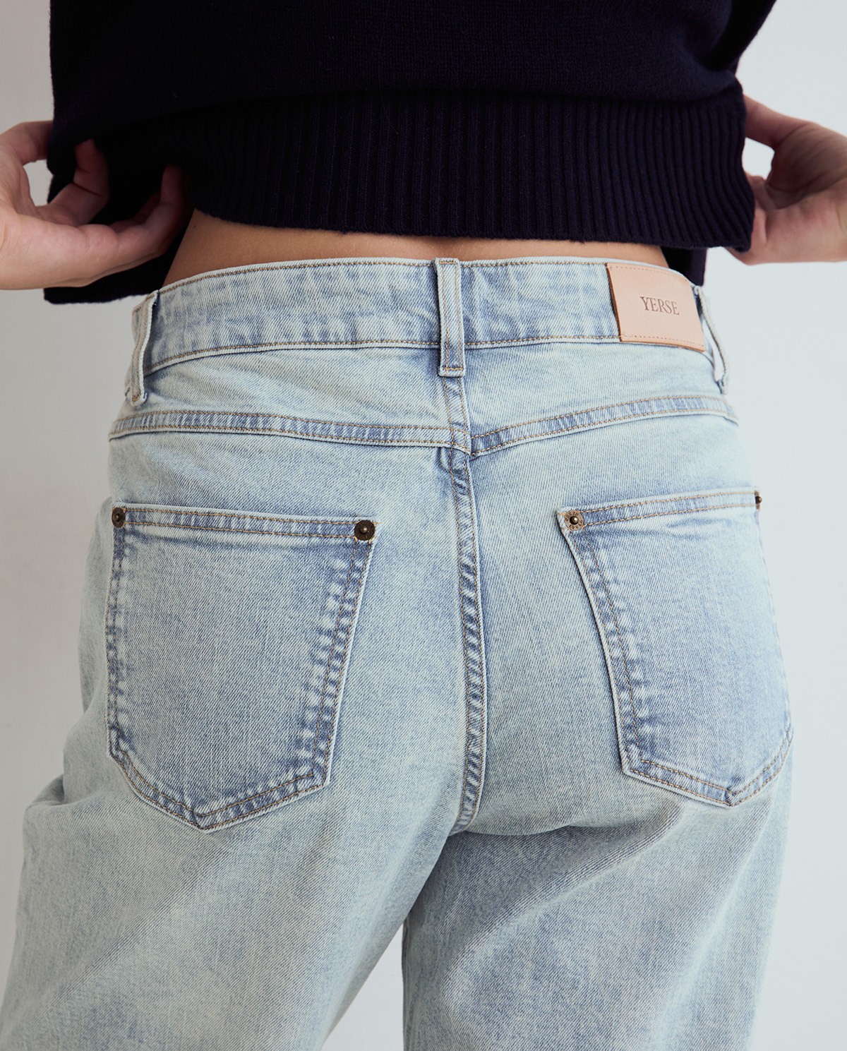 Jean droit large en bleu clair 8
