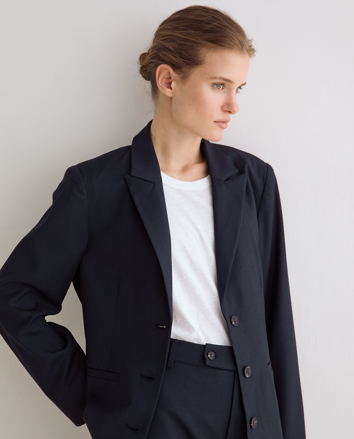 Americana de traje en azul marino 4