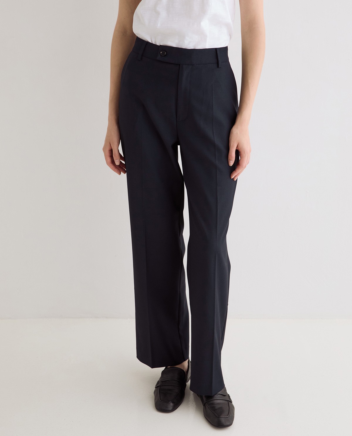 Pantalón de traje en azul marino 4