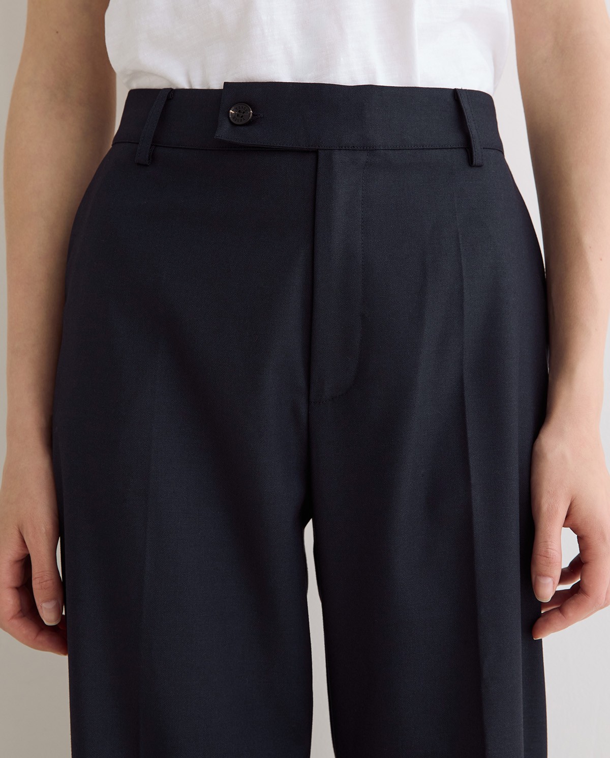 Pantalón de traje en azul marino 5