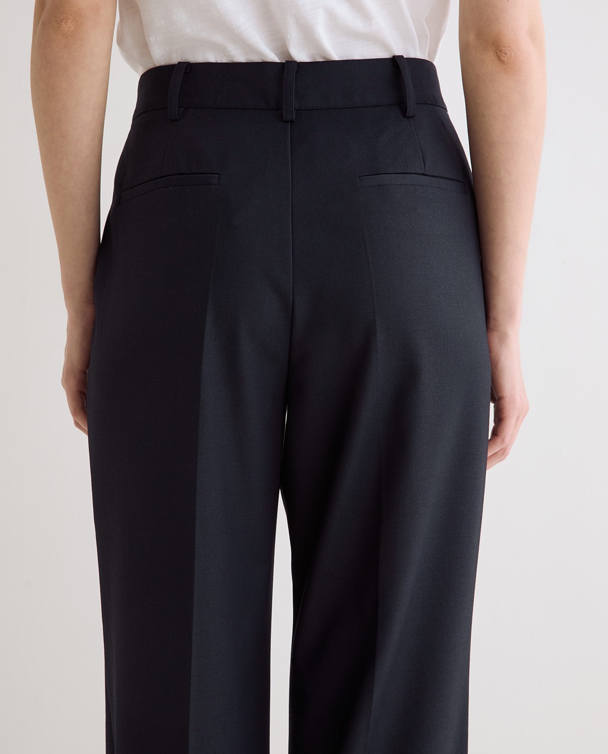 Pantalón de traje en azul marino 6