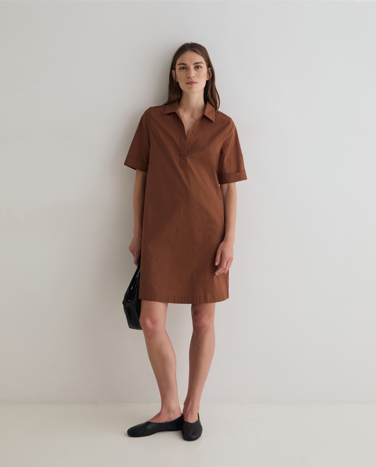 Vestido camisero popelín en color marrón