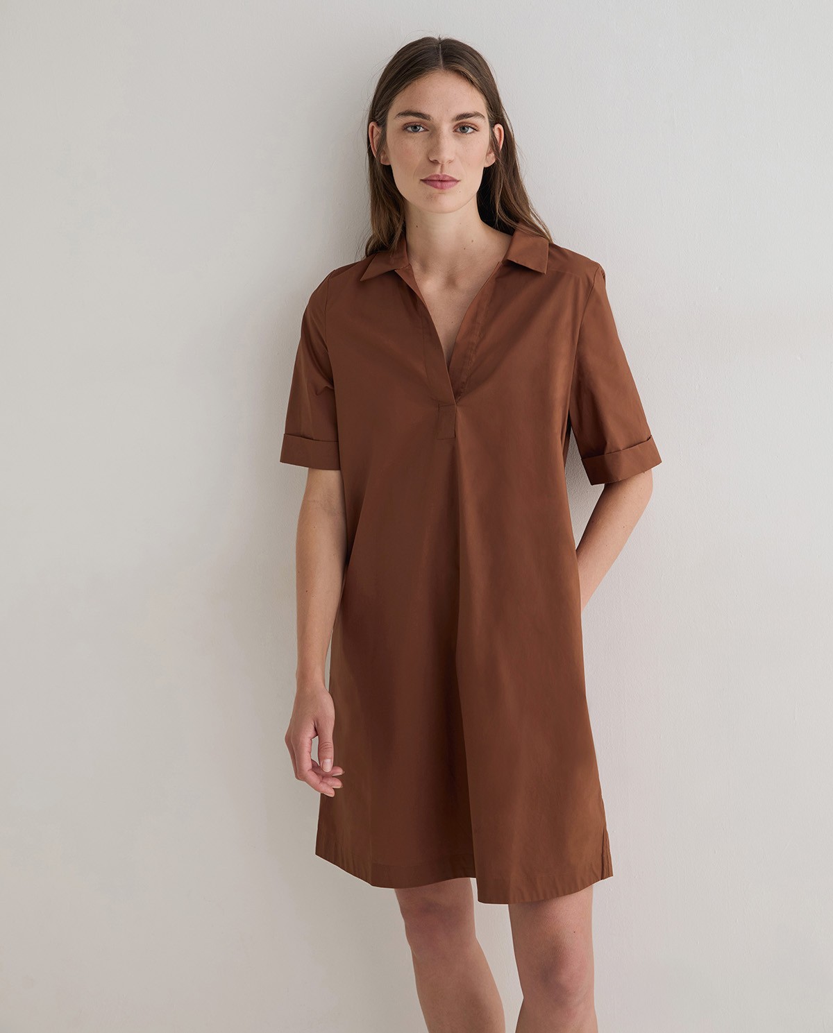 Vestido camisero popelín en color marrón
