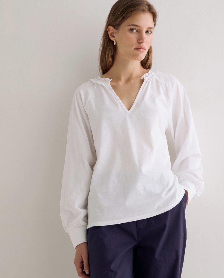 Ruffle collar shirt in white