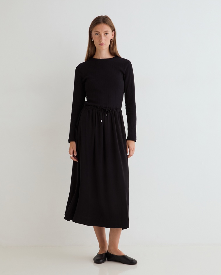 Vestido midi combinado negro para mujer