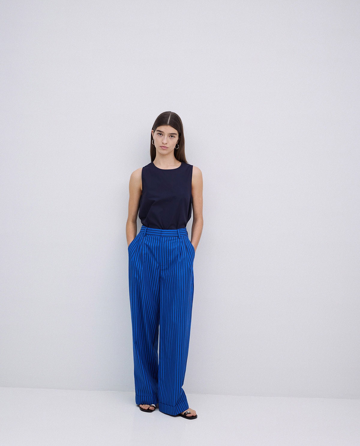 Pantalon en popeline à rayures bleu foncé 1