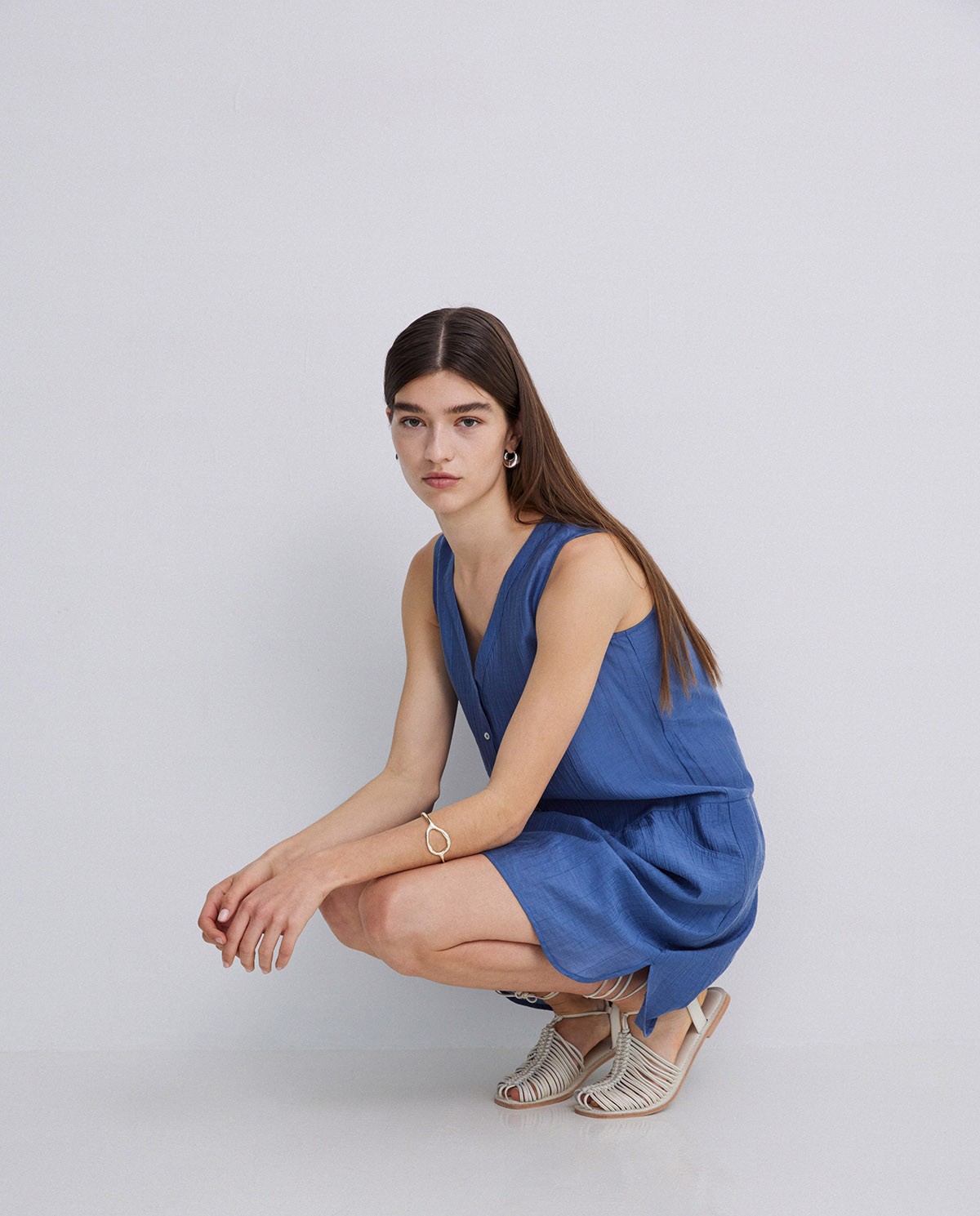 Robe courte bleu satin 4